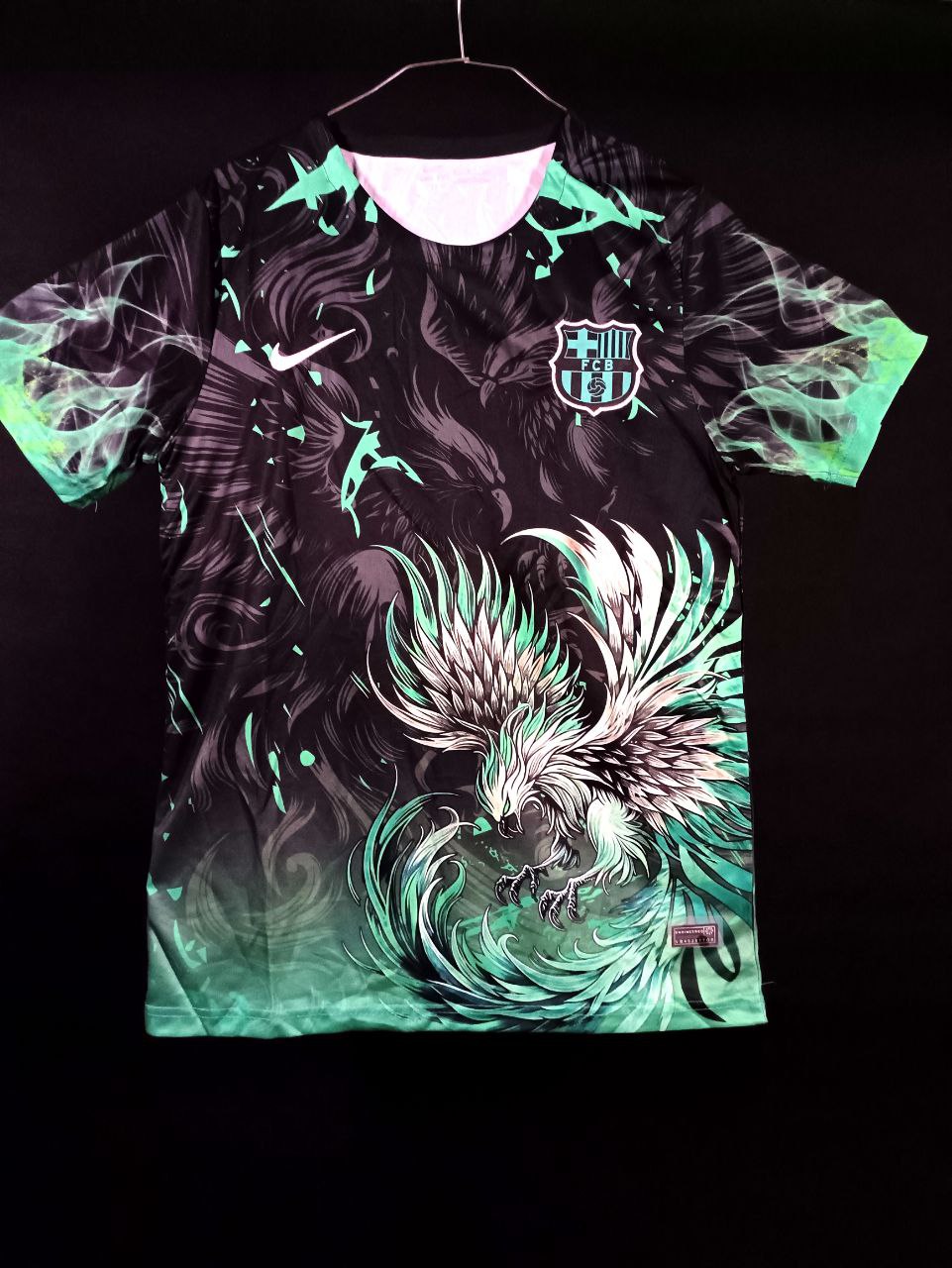 کیت کانسپت بارسا طرح ققنوس همراه با شورت _ ارسال رایگان