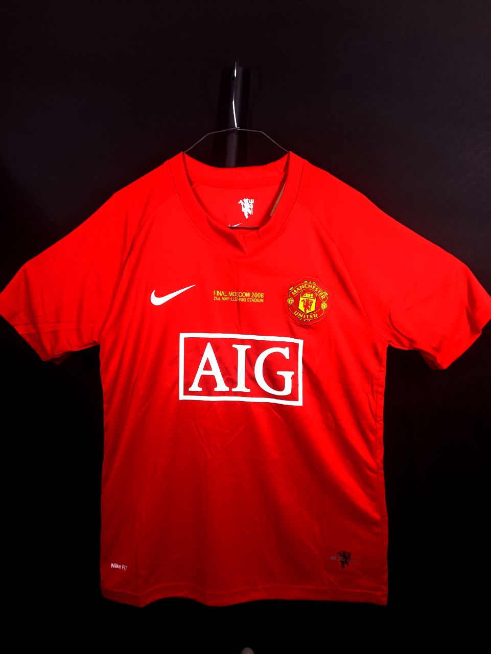 کیت کلاسیک منچستر 2008 همراه با شورت _ ارسال رایگان