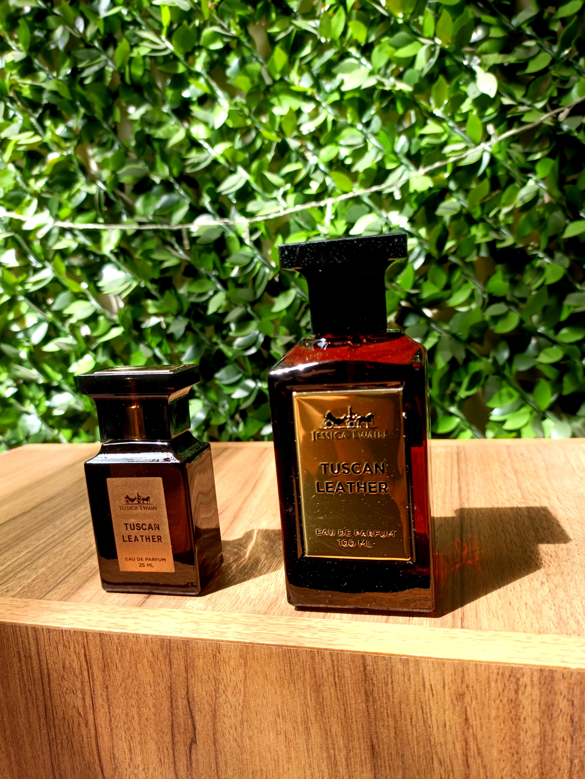 عطر تام فورد توسکان لدر از شرکت جسیکاتوین فرانسه